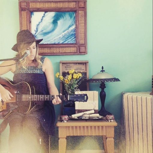 Musician - Leslie